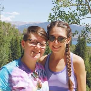 Meet your Posher, Claire